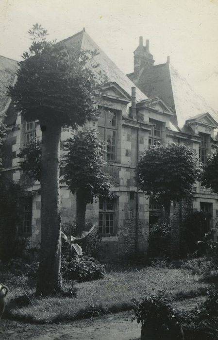 Maison des prêtres de la mission, dite ancienne cure : Aile nord, façade nord, vue partielle