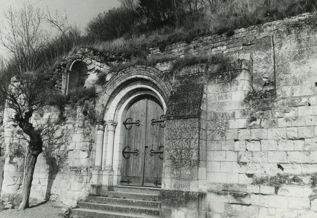 Chapelle Sainte-Radegonde : Portail sud, vue générale