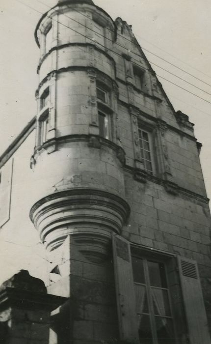 Hôtel : Façade sur rue, vue générale