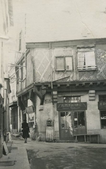 Maison à pans de bois : Façades sur rues, vue partielle