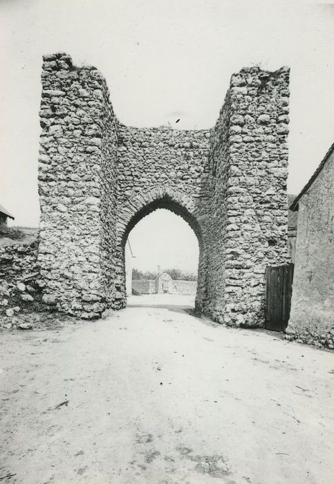 Porte fortifiée, vue générale