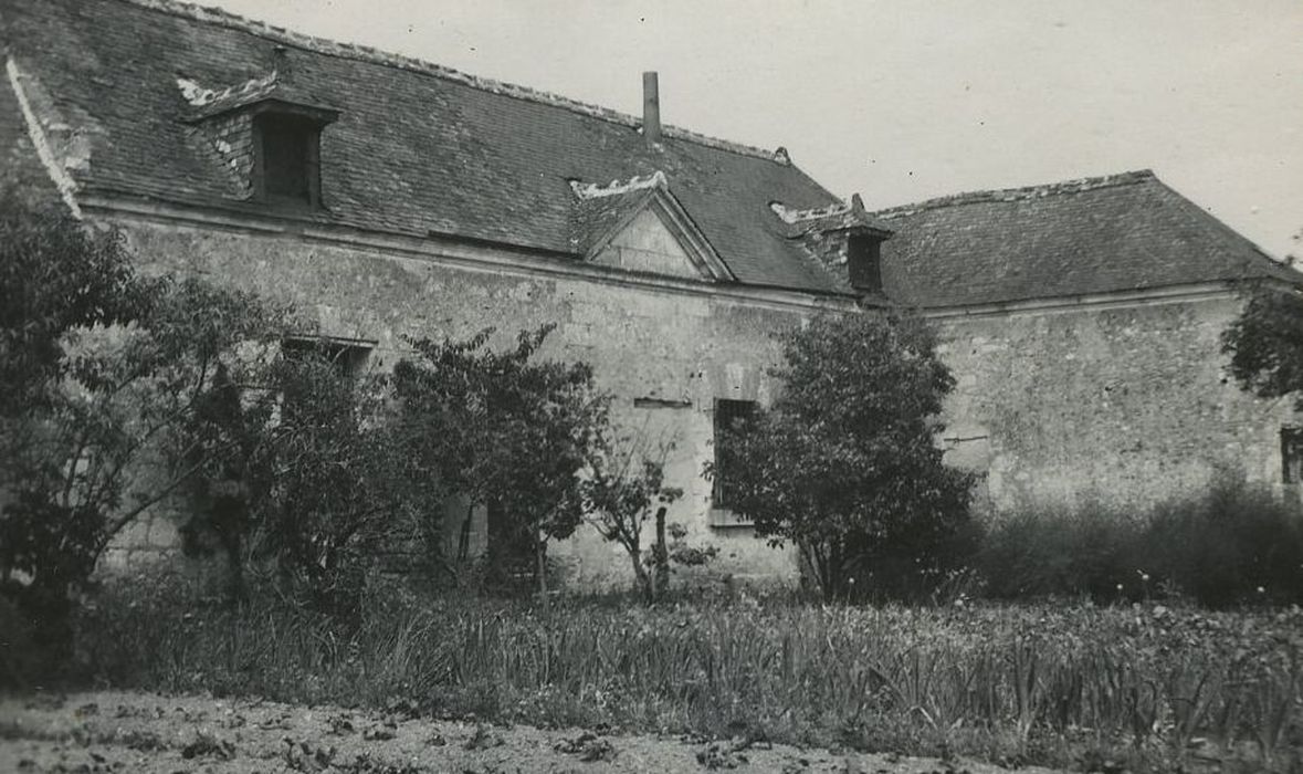 Manoir de La Carmerie : Façade sud, vue partielle