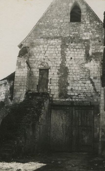 Ancienne chapelle priorale Saint-Mesmin : Façade nord, vue partielle