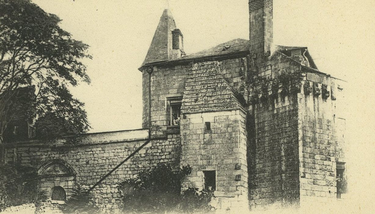 Ancien château : Ensemble sud, vue partielle