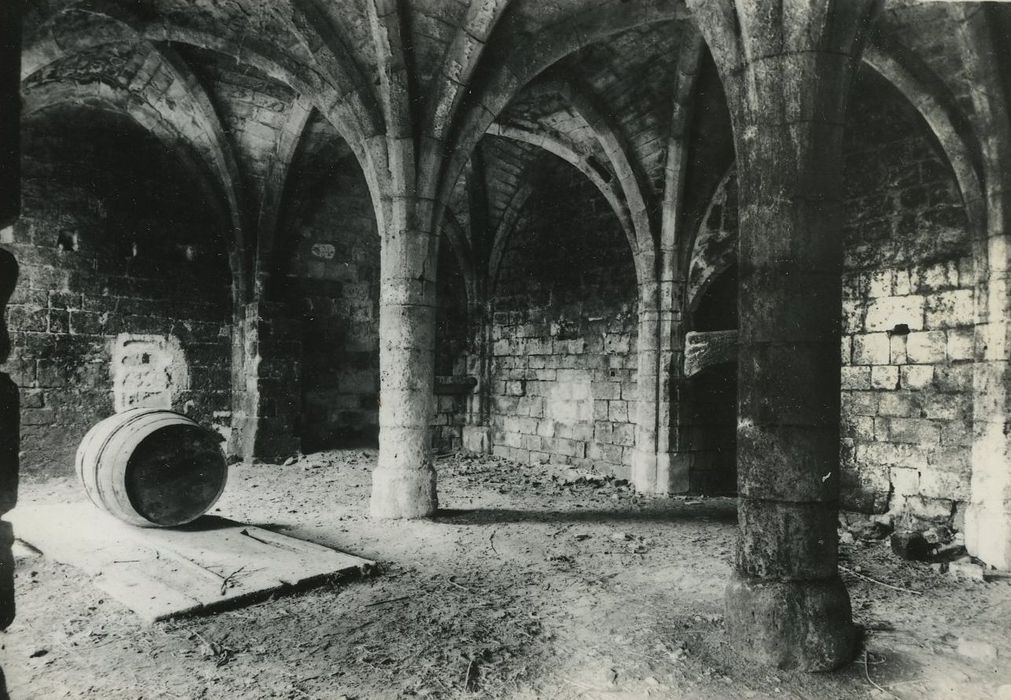 Ancienne abbaye cistercienne Notre-Dame de la Clarté-Dieu : Chapelle, vue partielle des voûtes