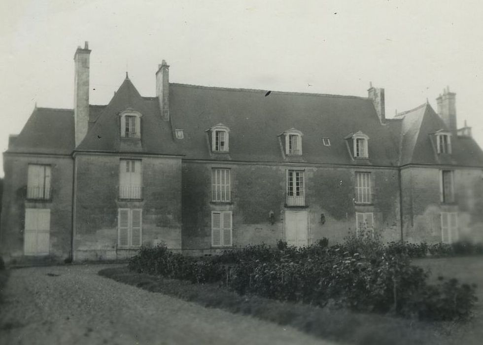 Château d'Hodebert : Ensemble est, vue gnérale