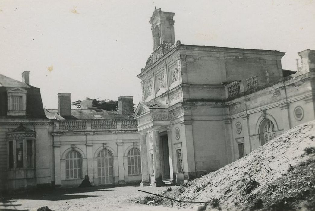 Château de Rochecotte : Chapelle, ensemble sud-est, vue générale