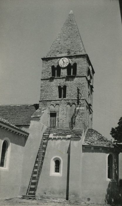 Eglise paroissiale : Clocher, élévation sud, vue générale