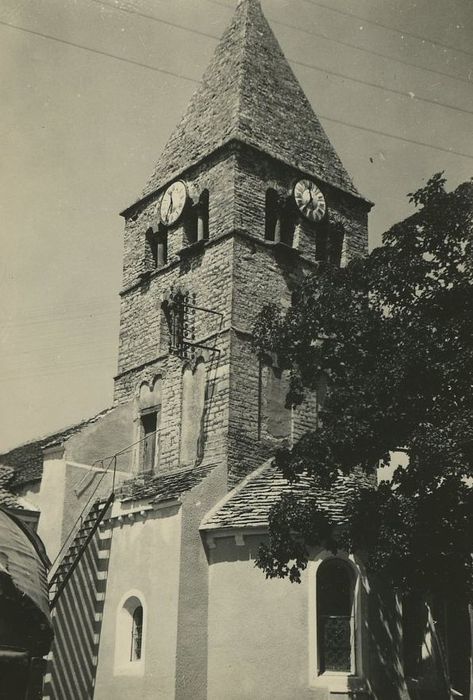 Eglise paroissiale : Clocher, élévations sud et est, vue générale