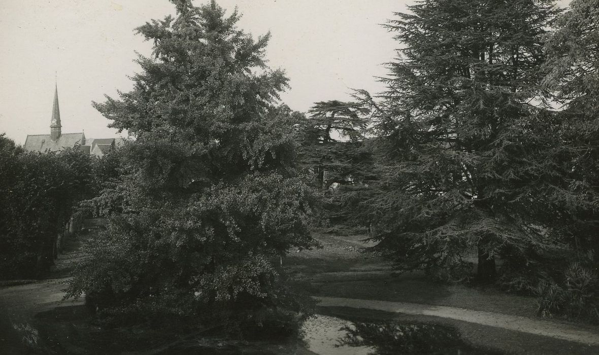 Domaine du Manoir de Paradis : Vue partielle du parc