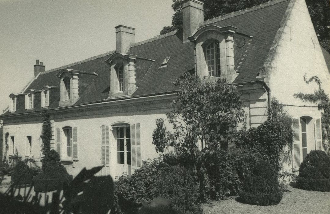 Le Vau Ardau : Façade sud, vue générale