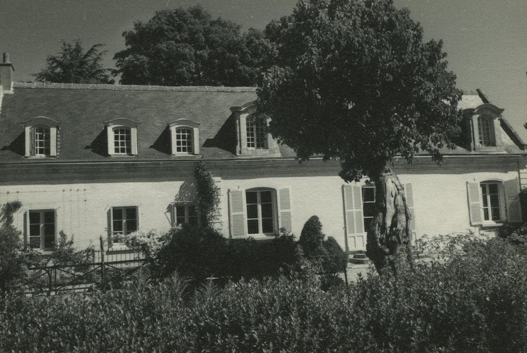 Le Vau Ardau : Façade sud, vue générale