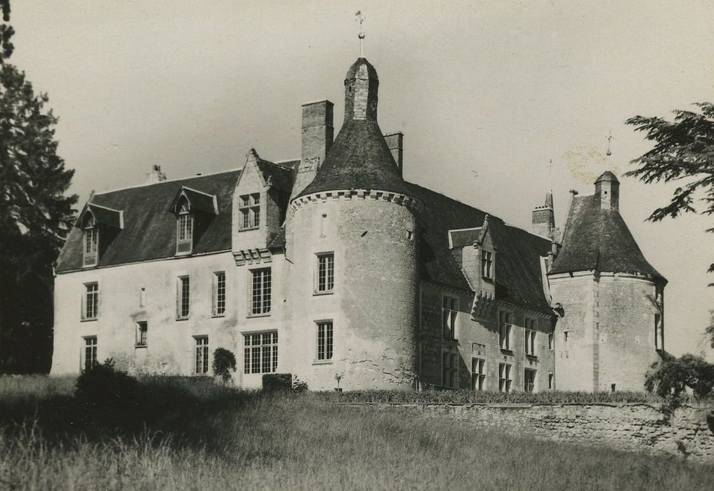 Château de Saint-Germain : Ensemble sud-ouest, vue générale