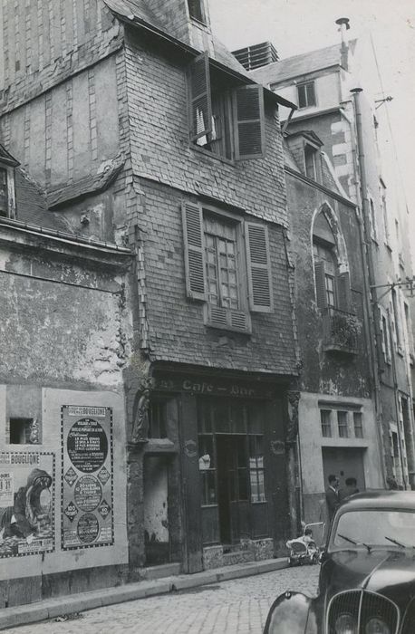 Maison : Façade sur rue, vue générale