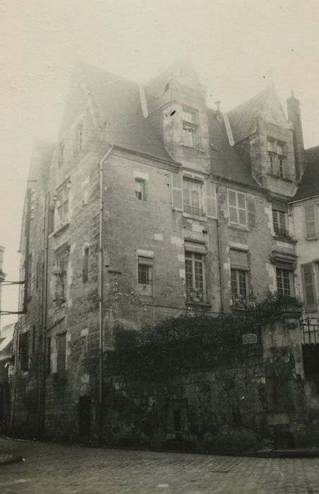 Ancienne maison canoniale : Façades sur rues, vue générale