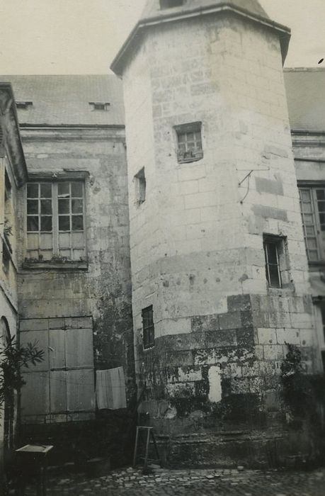 Maison dite de La Psalette : Cour intérieure, façade, vue partielle