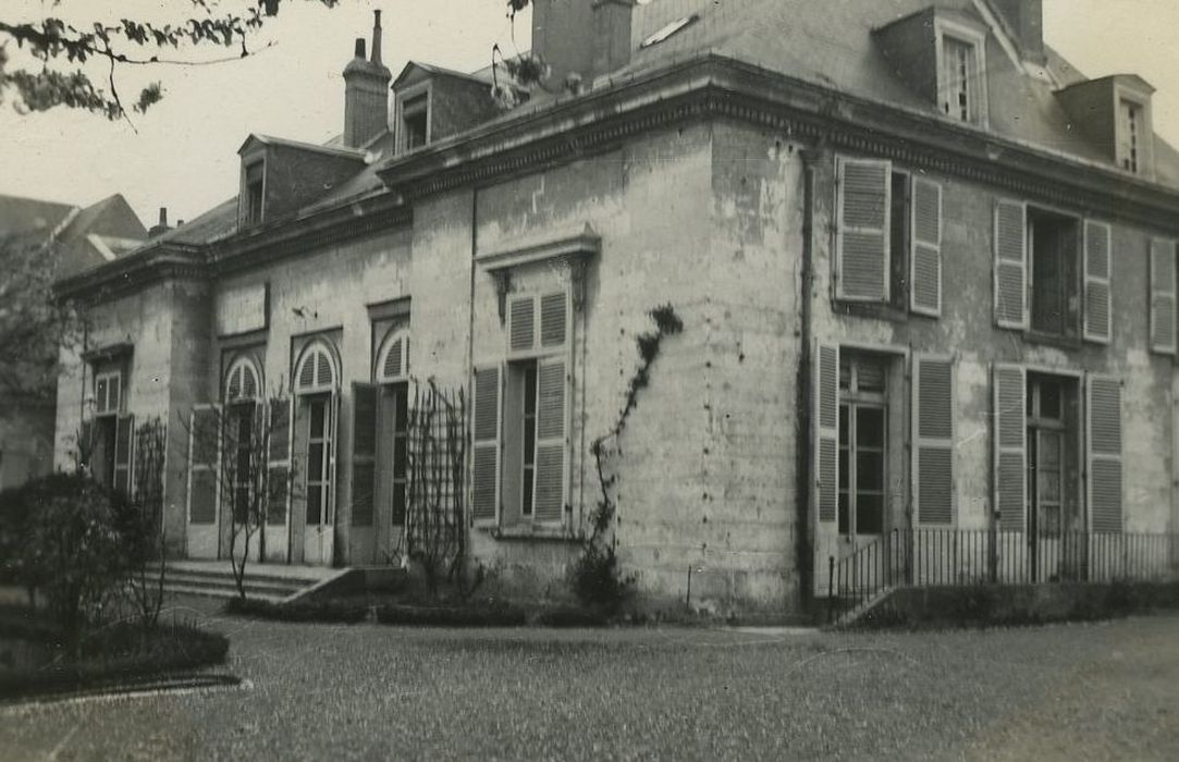 Ancien hôtel du Doyenné de Saint-Gatien : Façade nord, vue générale