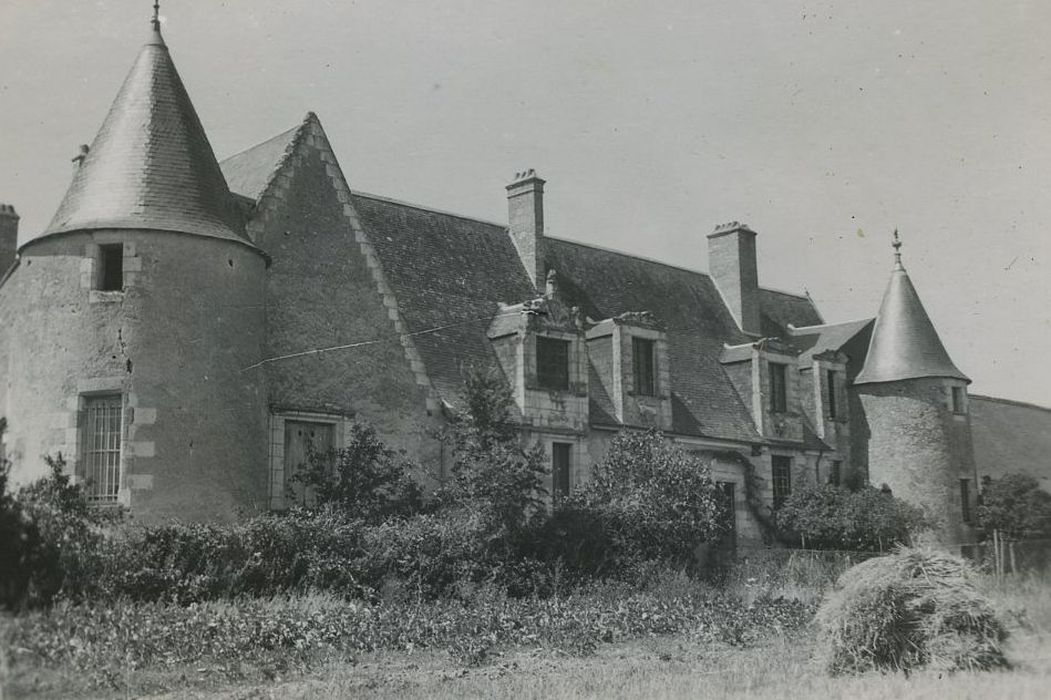 Manoir de la Belle Jonchère : Façade est, vue générale