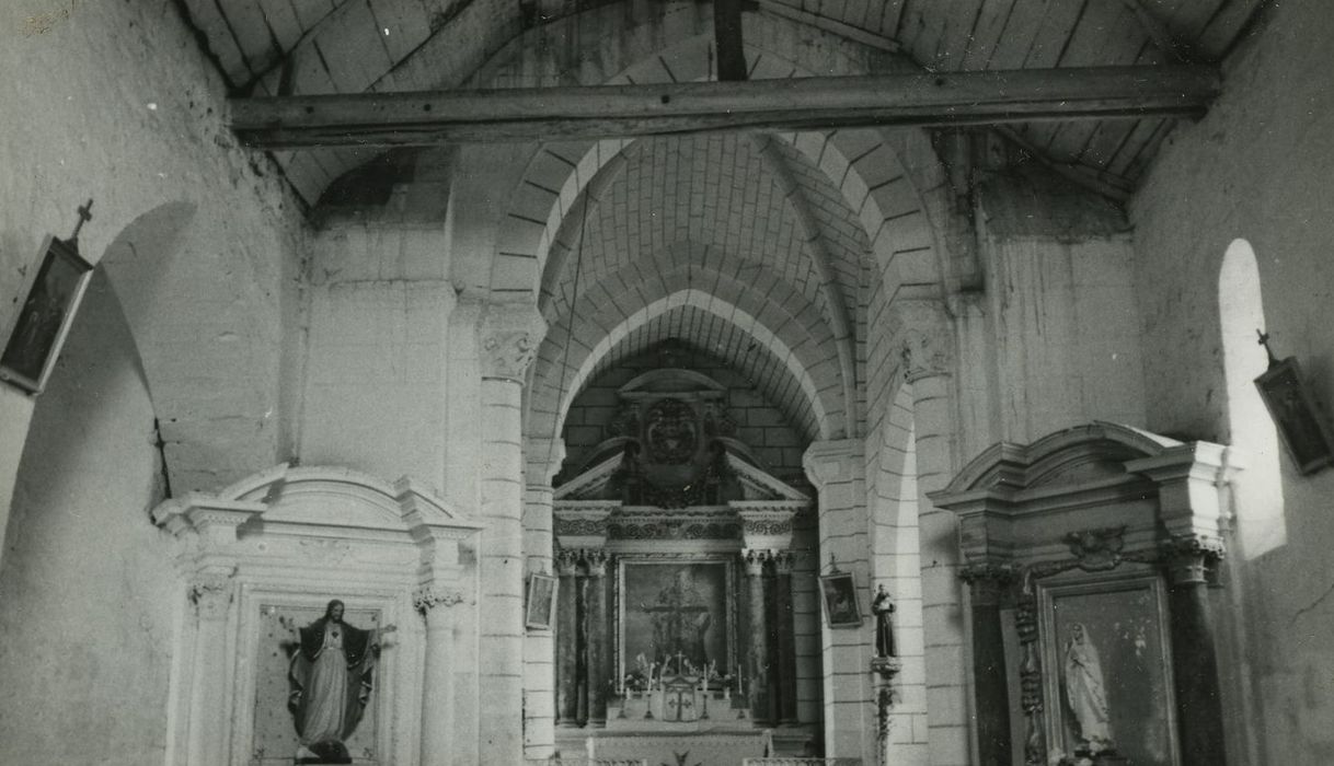 Eglise Saint-Hilaire : Choeur, vue partielle