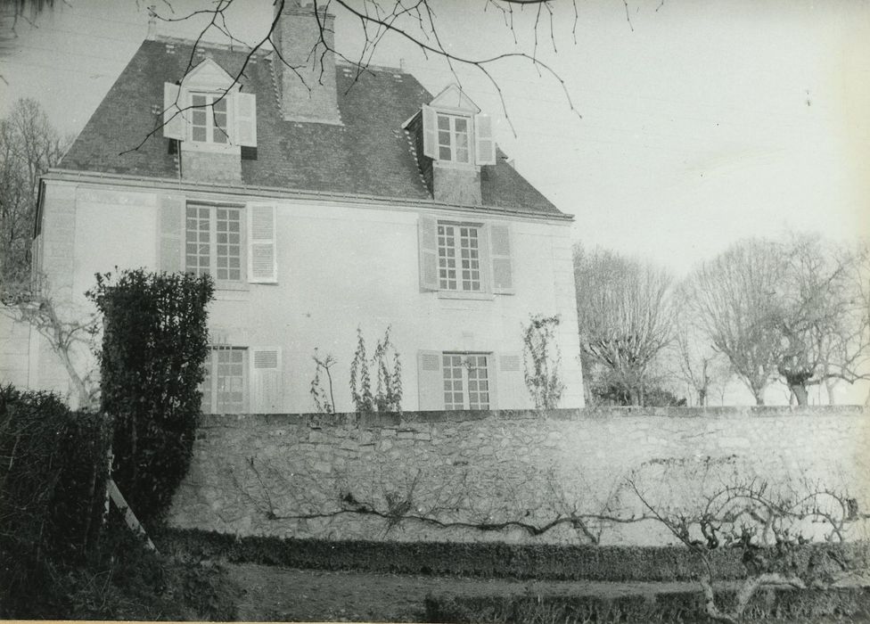 Manoir du Clos de Pouvray : Façade sud, vue générale