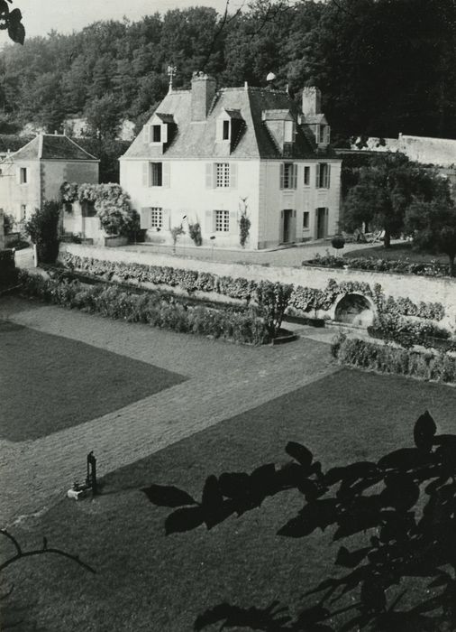 Manoir du Clos de Pouvray : Ensemble sud-est, vue générale