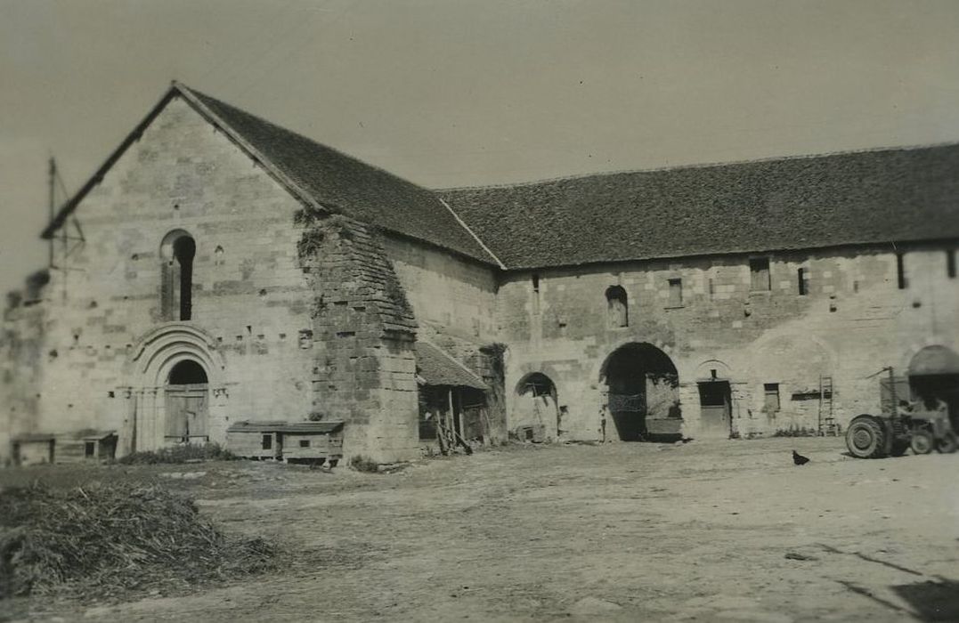 Prieuré Notre-Dame et Saint-Etienne de Villiers : Ensemble ouest, vue partielle