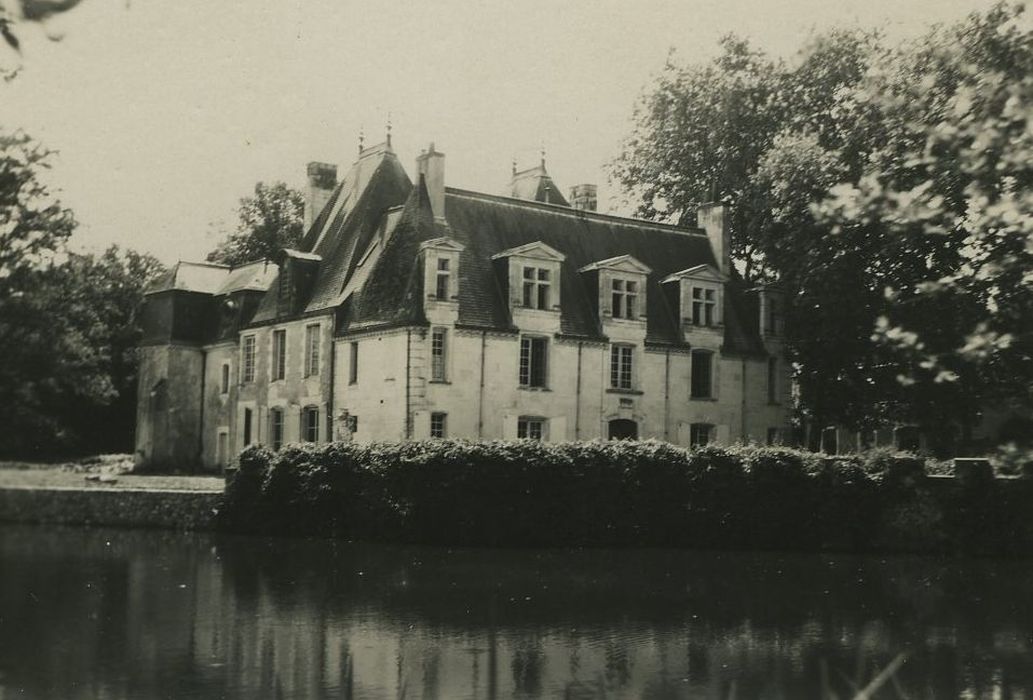 Château de Boisbonnard : Façades nord et est, vue générale