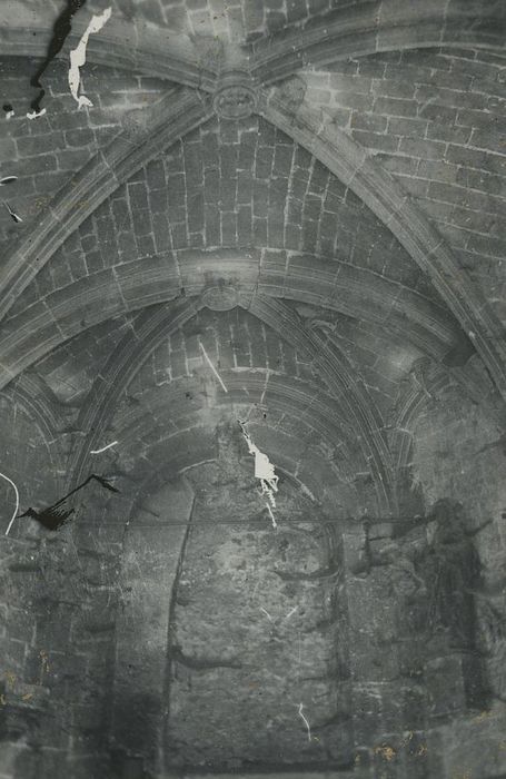 Chapelle de Plainchêne : Nef, vue partielle