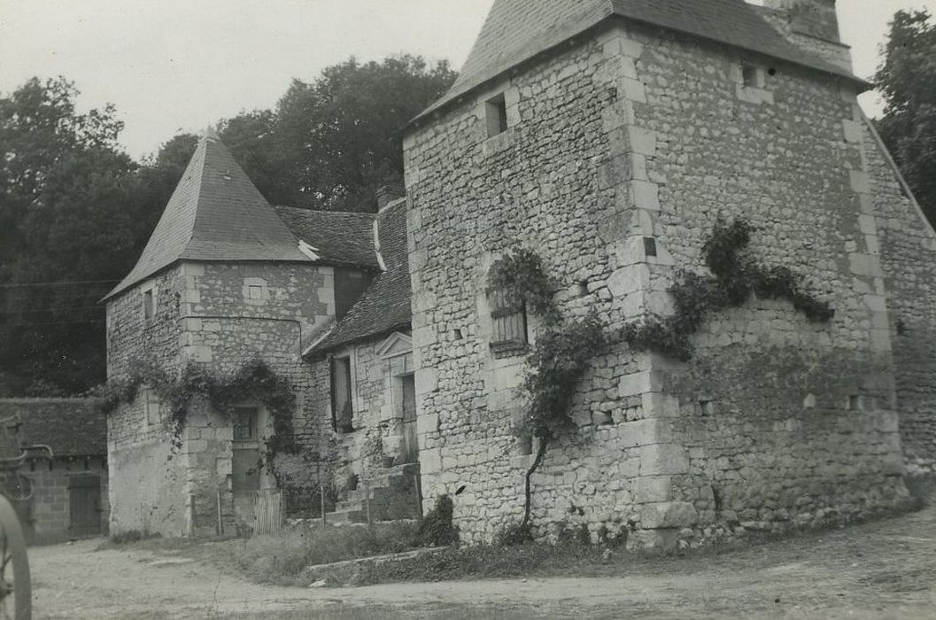 Manoir de Granges : Façade sud, vue générale