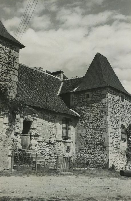 Manoir de Granges : Façade sud, vue partielle