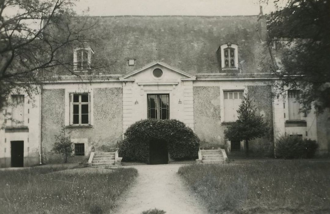 Manoir de la Coudraye : Façade nord, vue partielle