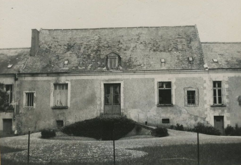 Manoir de la Coudraye : Façade sud, vue générale