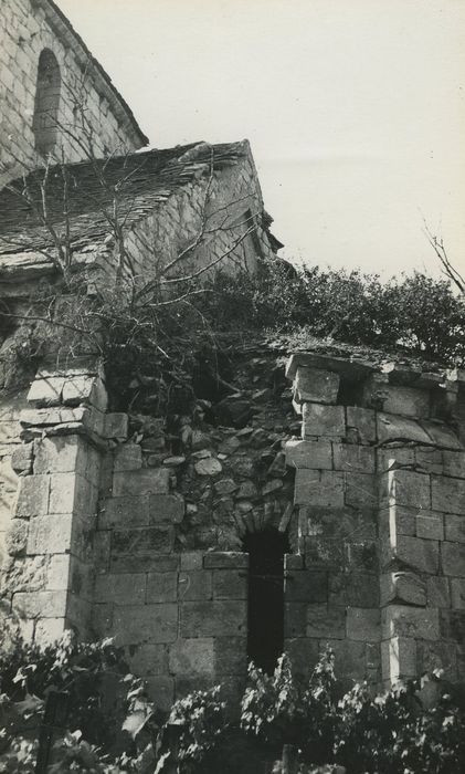 Eglise de Jaugenay (ancienne) : Chevet, détail des maçonneries