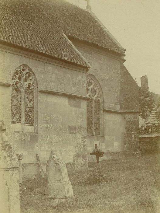 Eglise : Façade latérale sud, vue partielle