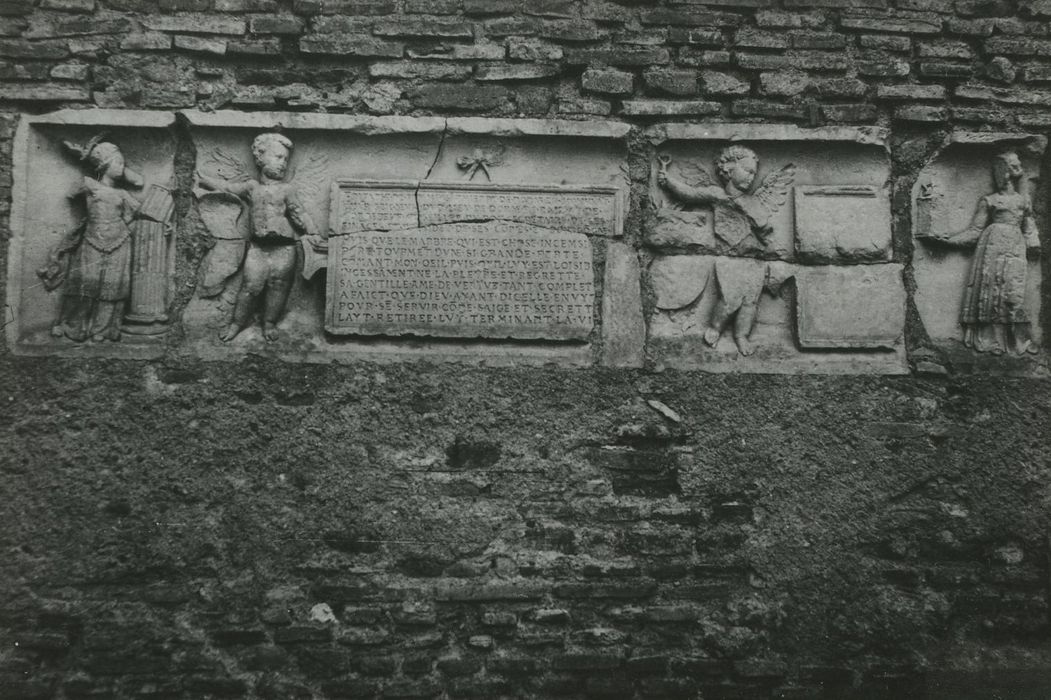 monument funéraire de Thierry Fouet de Damas, chevalier, seigneur de Dornes, président de la chambre des comptes de Bourgogne