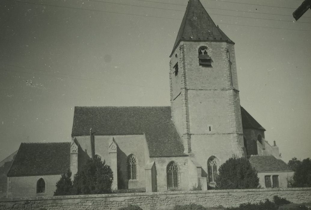 Eglise : Façade latérale sud, vue générale