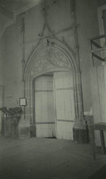 Eglise : Portail occidental, vue générale