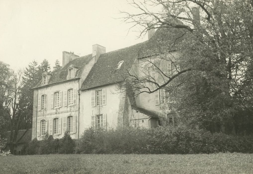 Château de Marry : Façade ouest, vue générale