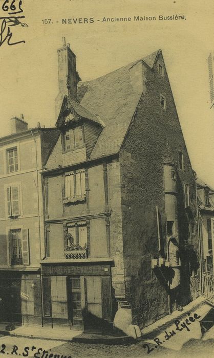 Maison : Vue générale des façades sur rues