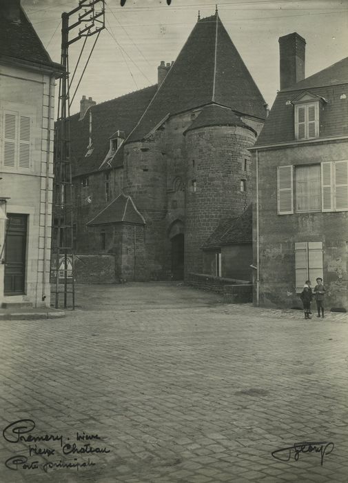 Château des Evêques de Nevers (ancien) : Porterie, élévation nord, vue générale