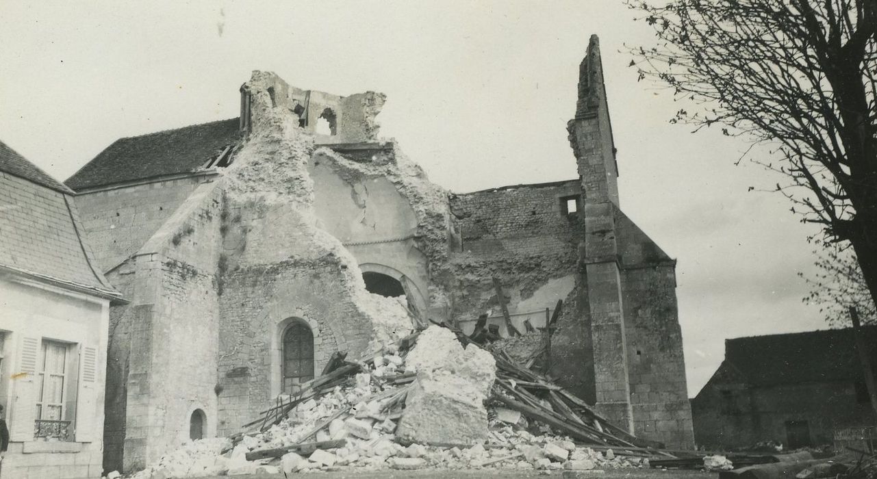 Ancienne abbaye : Façade latérale ouest, vue partielle