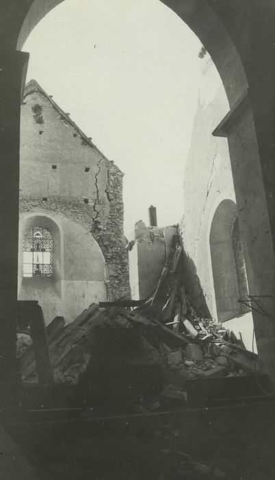 Ancienne abbaye : Nef, vue générale