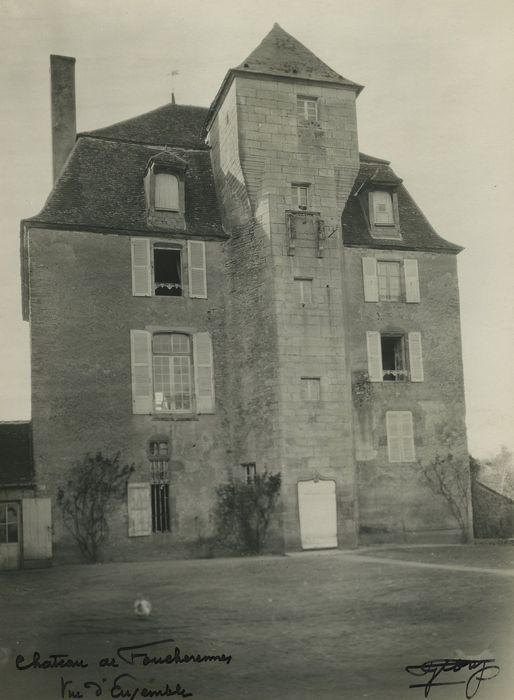 Château de Foucherenne : Façade sud-est, vue générale