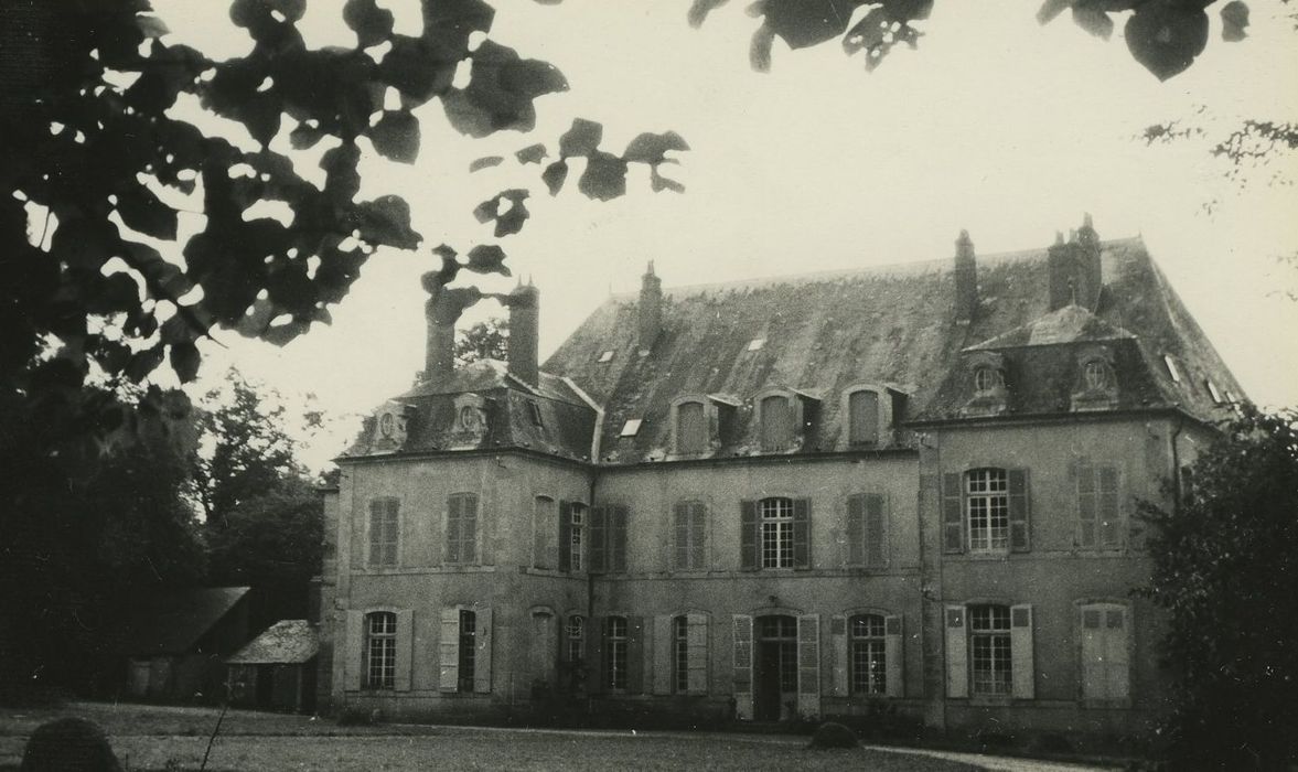 Château de Sermoise : Ensemble est, vue générale