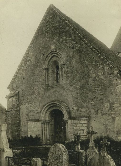 Eglise de l’Assomption : Façade occidentale, vue générale