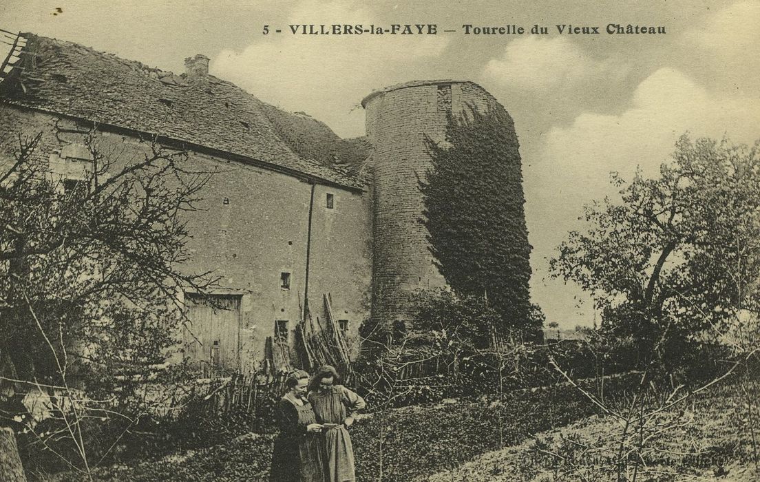 Château (ancien) : Façade nord, vue générale