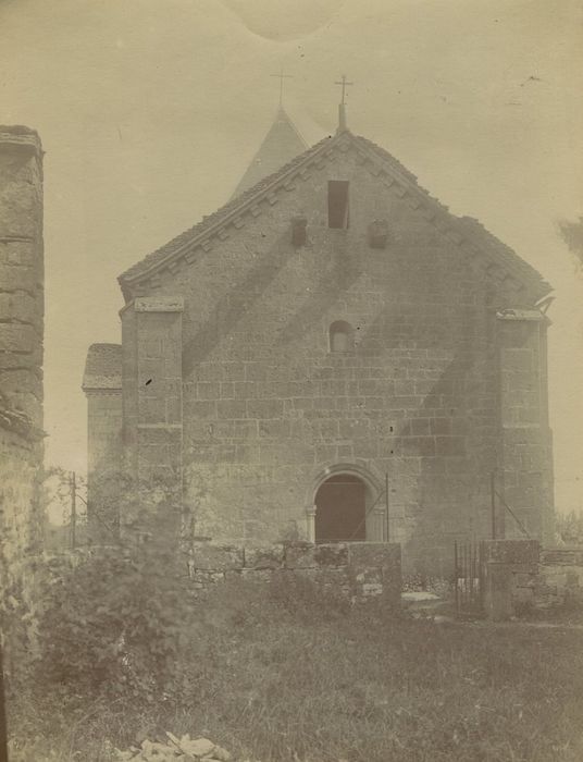 Eglise paroissiale : Façade occidentale, vue générale