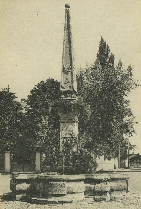 Fontaine, vue générale