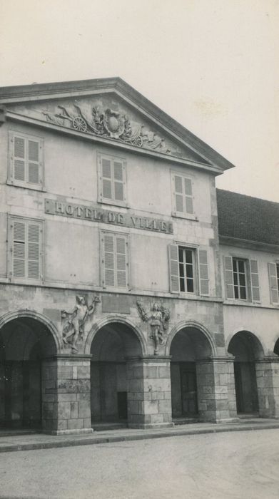 Couvent des Ursulines (ancien) : Façade ouest, vue partielle