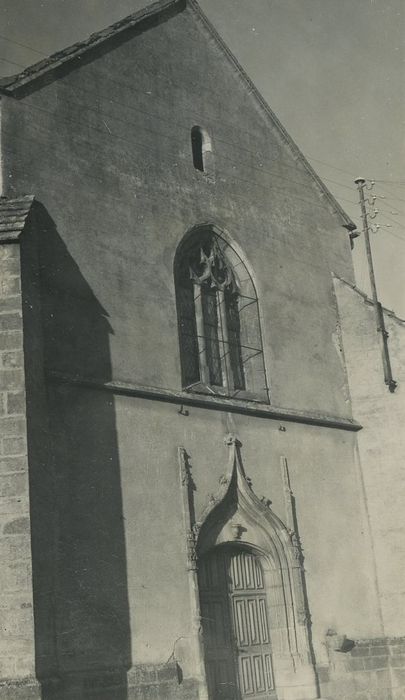 Eglise Saint-Jean-Baptiste : Façade sud, vue générale